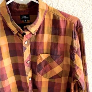 L L BEAN men’s collared shirt